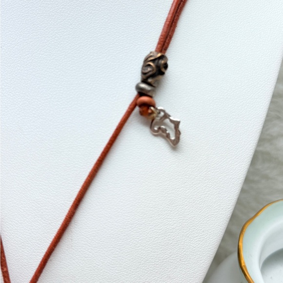 African Leather Brown Agate Stone Pendant Necklace - Picture 6 of 11